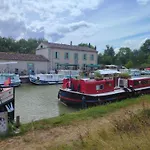 Les Postales - Halte Ressourcante Occitanie Bed & Breakfast